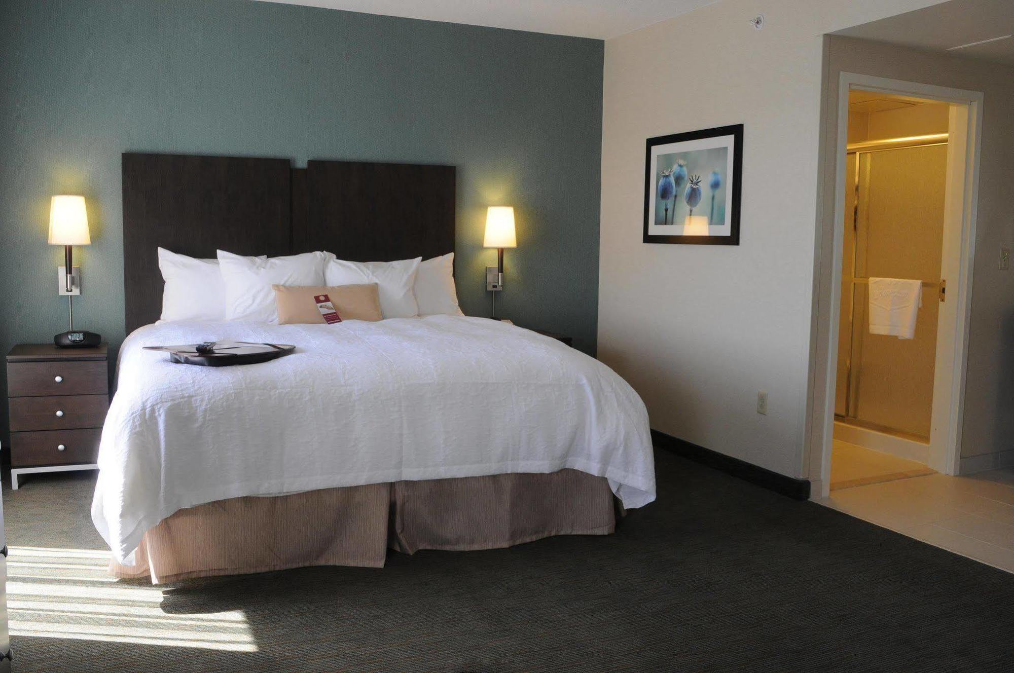 Hampton Inn & Suites By Hilton Dartmouth - Halifax Phòng bức ảnh